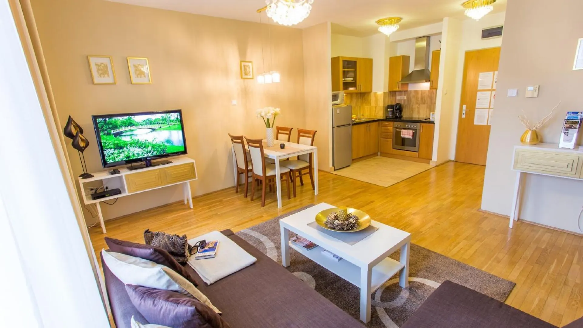Colours Apartments Superior With Free Parking Budapest